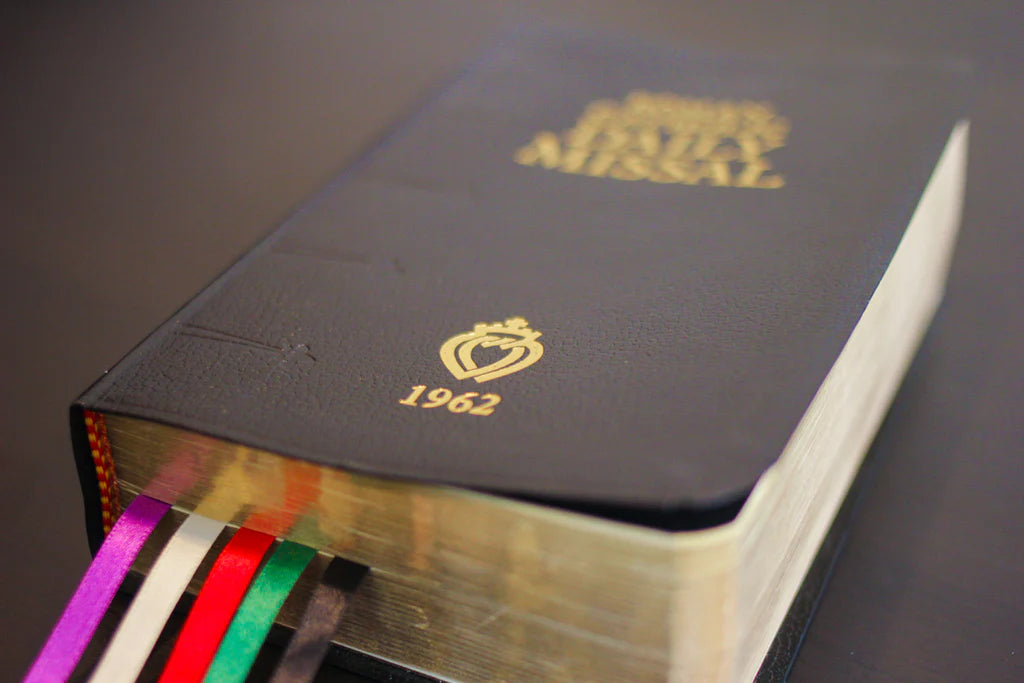 DAILY ROMAN CATHOLIC MISSAL 1962
