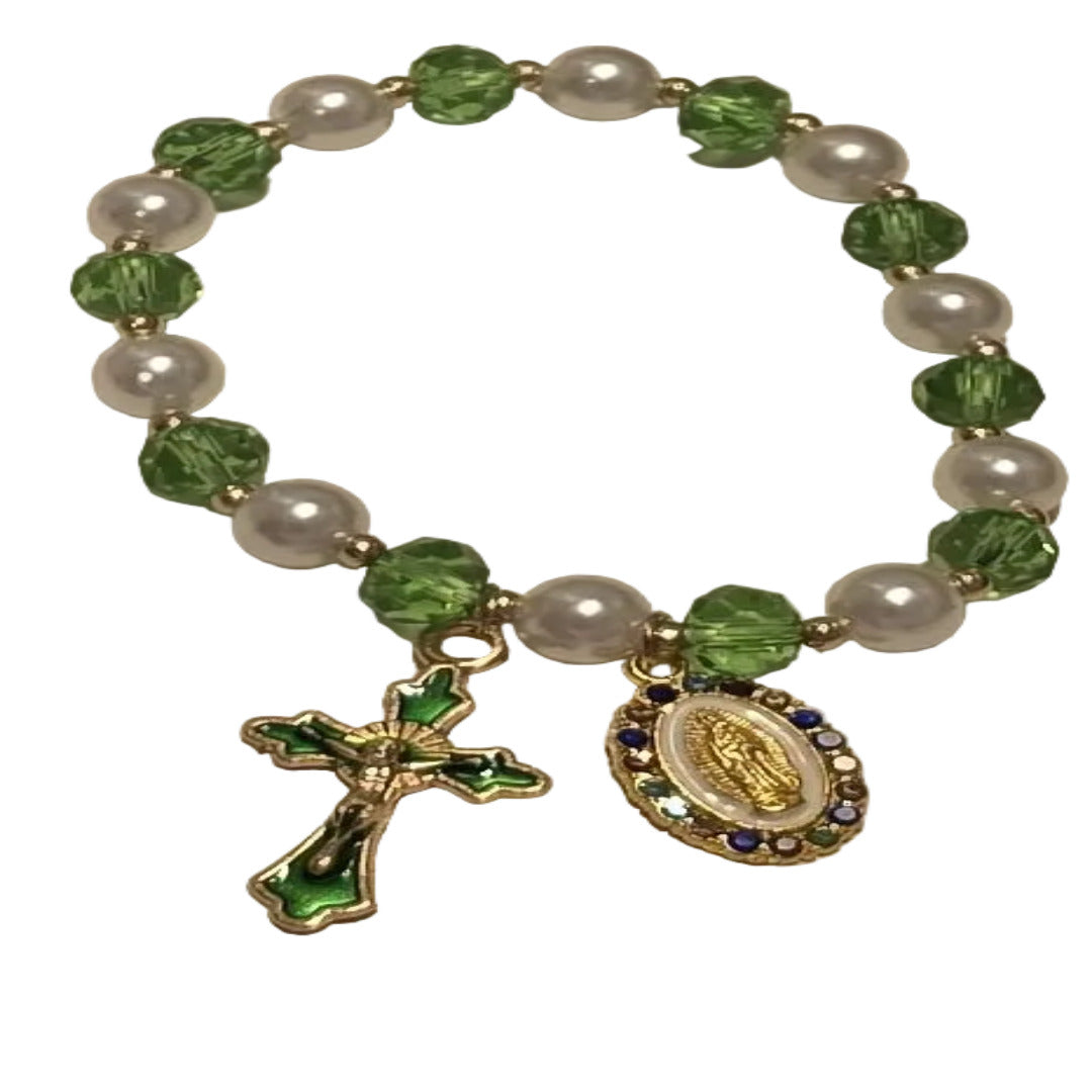 GREEN CRYSTAL GOLD BRACELET WITH PEARLY BEADS