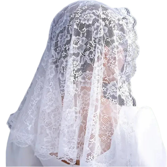 CHURCH VEIL OR MANTILLA IN WHITE LACE RECTANGLE SHAPE