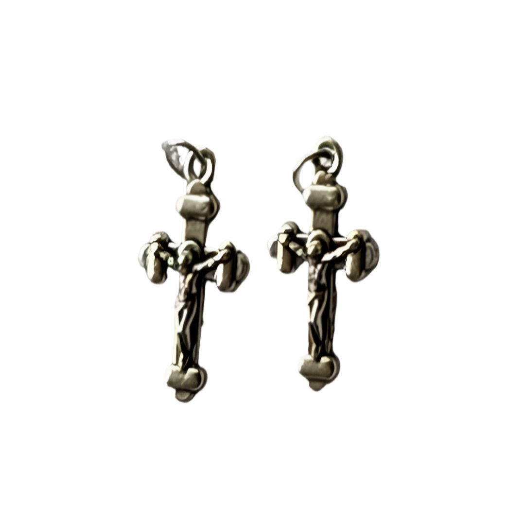 DOUBLE SIDED CRUCIFIX METAL SILVER